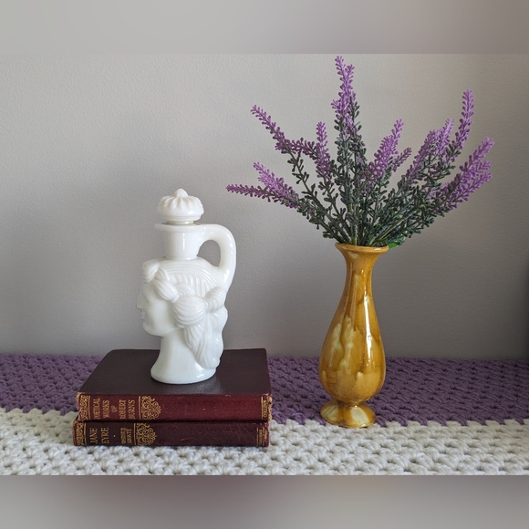 Avon Milk Glass Grecian Woman head style pitcher - Picture 3 of 3